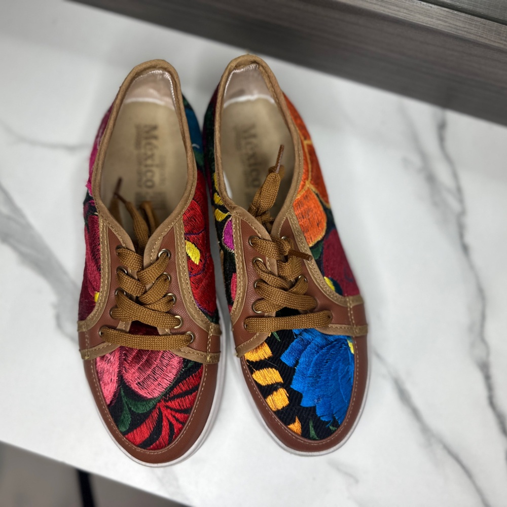 Colorful Embroidered Women's Sneakers